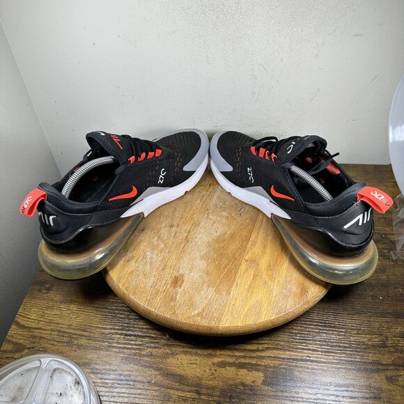 Nike Air Max 270 Shoes Mens Size 12 Black Red White Athletic Running AH8050-015 - Picture 5 of 8